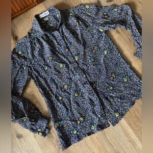 Vintage 100% Silk Navy Floral Button-up Blouse size Small or 4